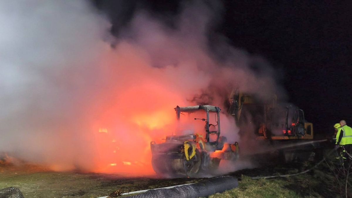 Nedaleko budoucí polské jaderné elektrárny hořelo. Místní mluví o sabotáži